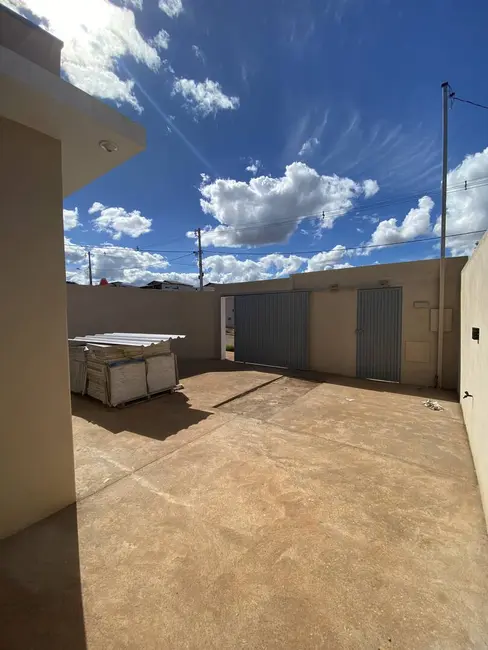 Casa com 3 quartos à venda, 150m2 em Delfino Magalhães, Montes Claros - MG - imagem 2 Foto 2 de Casa com 3 quartos à venda, 150m2 em Delfino Magalhães, Montes Claros - MG