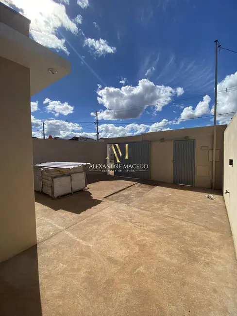 Foto 2 de Casa com 3 quartos à venda, 150m2 em Delfino Magalhães, Montes Claros - MG