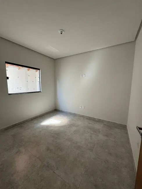 Foto 4 de Casa com 2 quartos à venda, 90m2 em Independência, Montes Claros - MG
