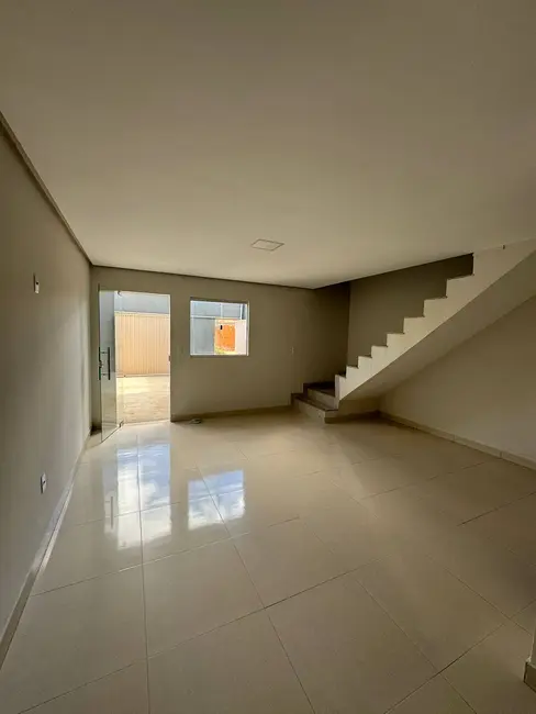 Foto 6 de Sobrado com 2 quartos à venda, 100m2 em Montes Claros - MG