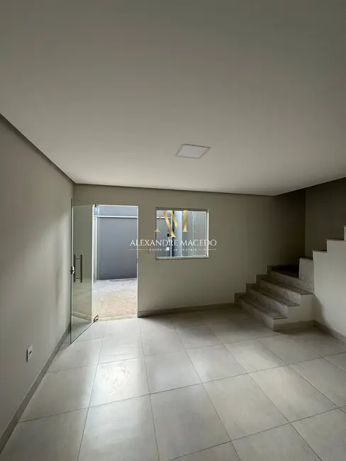 Foto 6 de Sobrado com 2 quartos à venda, 90m2 em Montes Claros - MG