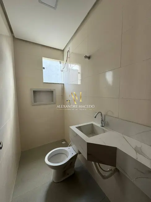 Foto 9 de Sobrado com 2 quartos à venda, 90m2 em Montes Claros - MG