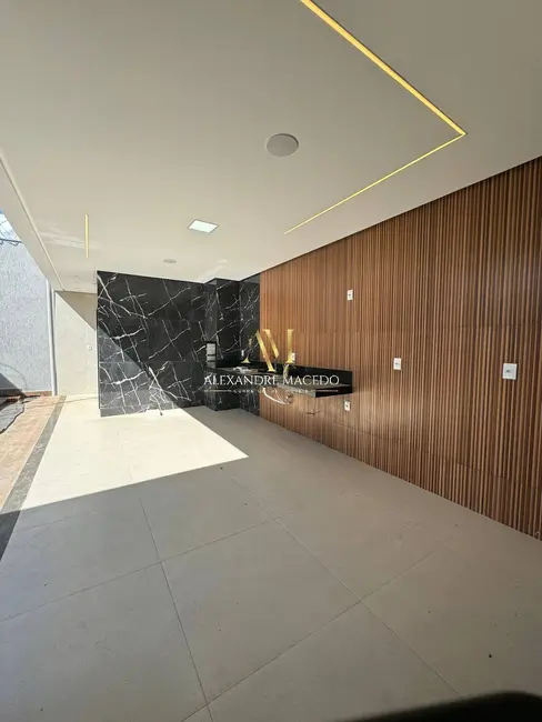 Foto 5 de Casa com 3 quartos à venda, 260m2 em Planalto, Montes Claros - MG