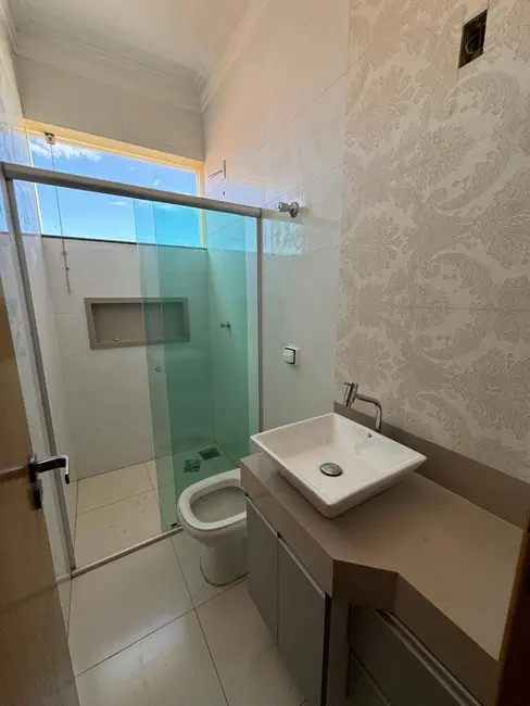 Foto 9 de Apartamento com 3 quartos à venda, 102m2 em Planalto, Montes Claros - MG