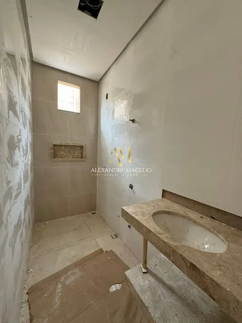 Foto 3 de Casa com 2 quartos à venda, 108m2 em Montes Claros - MG