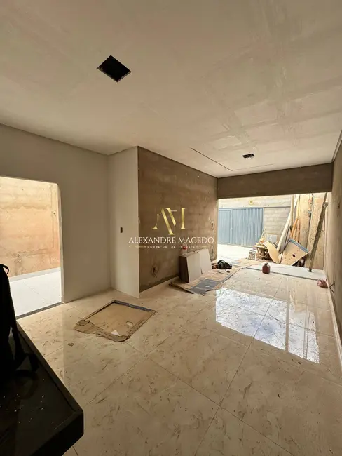 Foto 2 de Casa com 2 quartos à venda, 108m2 em Montes Claros - MG