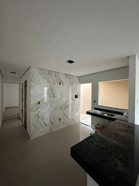 Foto 4 de Casa com 2 quartos à venda, 100m2 em Delfino Magalhães, Montes Claros - MG