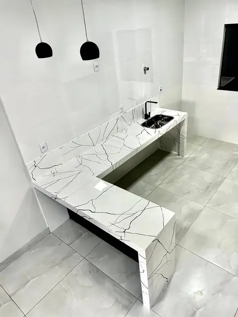 Foto 2 de Sobrado com 3 quartos à venda, 120m2 em Alice Maia, Montes Claros - MG