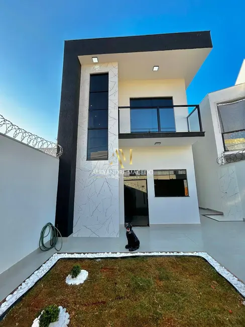 Foto 5 de Sobrado com 3 quartos à venda, 120m2 em Alice Maia, Montes Claros - MG