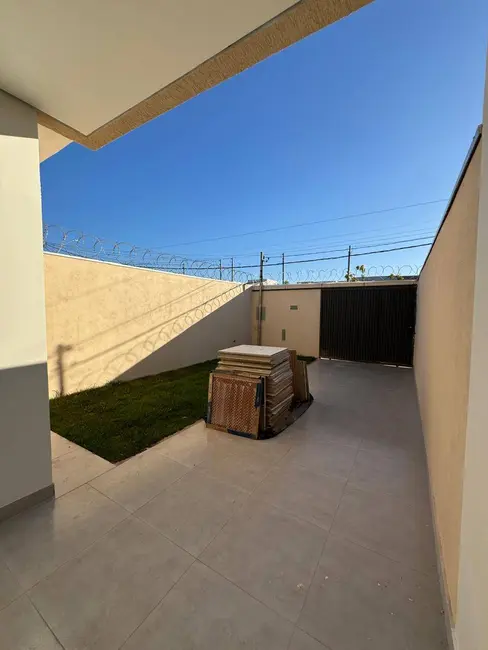 Foto 2 de Casa com 3 quartos à venda, 125m2 em Alcides Rabelo, Montes Claros - MG