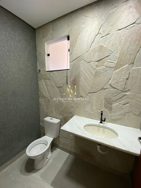 Foto 4 de Casa com 3 quartos à venda, 400m2 em Montes Claros - MG