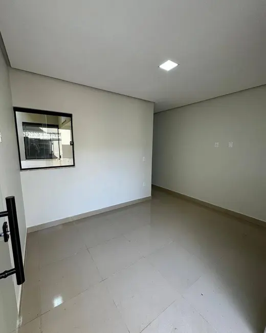 Casa com 2 quartos à venda, 90m2 em Montes Claros - MG - imagem 2 Foto 2 de Casa com 2 quartos à venda, 90m2 em Montes Claros - MG