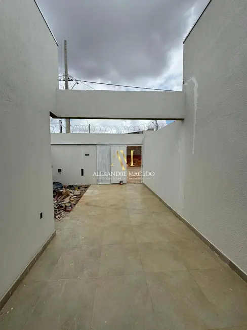 Foto 7 de Casa com 3 quartos à venda, 100m2 em Montes Claros - MG