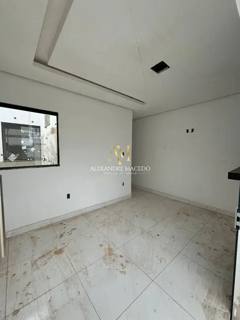 Foto 3 de Casa com 3 quartos à venda, 100m2 em Montes Claros - MG