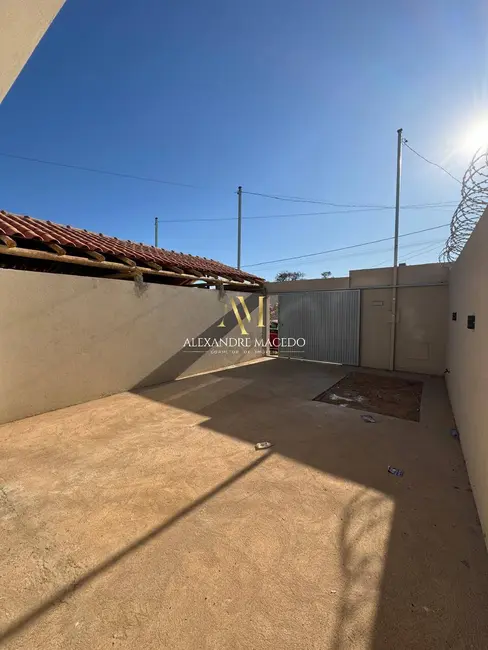 Foto 8 de Casa com 2 quartos à venda, 100m2 em Delfino Magalhães, Montes Claros - MG