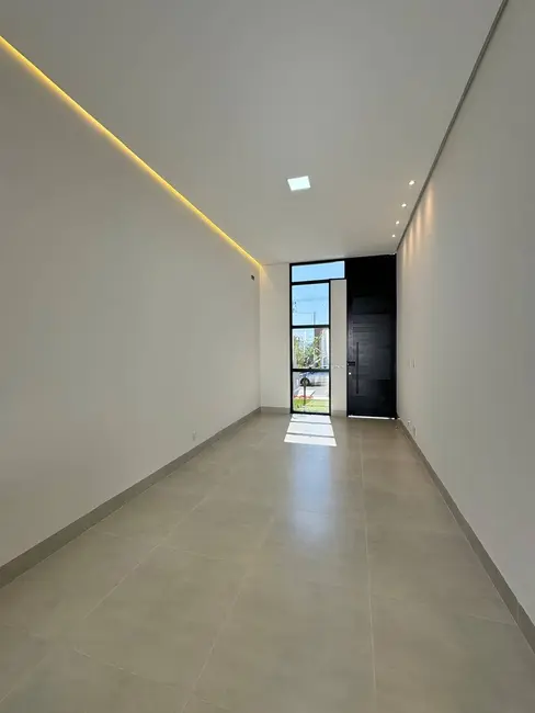 Foto 5 de Casa de Condomínio com 3 quartos à venda, 200m2 em Montes Claros - MG