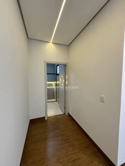 Foto 7 de Casa de Condomínio com 3 quartos à venda, 200m2 em Montes Claros - MG