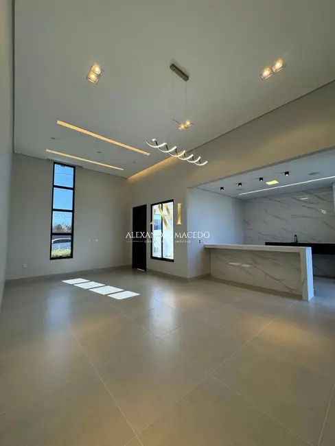 Foto 7 de Casa de Condomínio com 3 quartos à venda, 200m2 em Montes Claros - MG