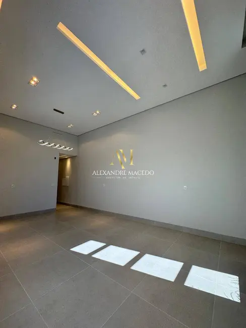 Foto 3 de Casa de Condomínio com 3 quartos à venda, 200m2 em Montes Claros - MG