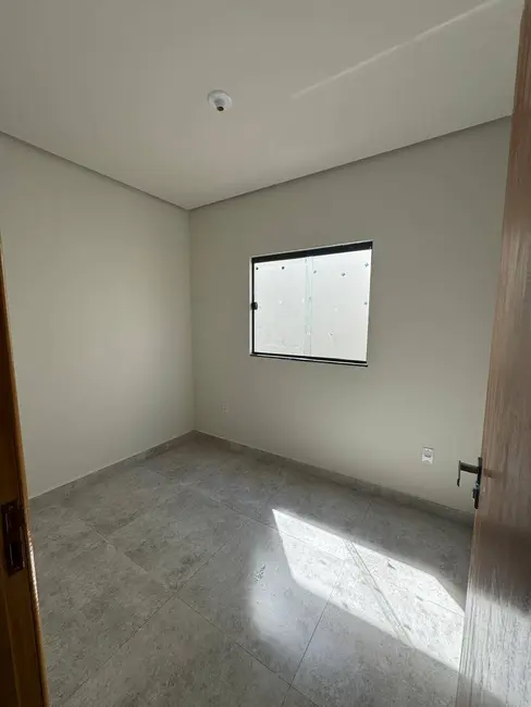 Foto 6 de Casa com 2 quartos à venda, 90m2 em Independência, Montes Claros - MG