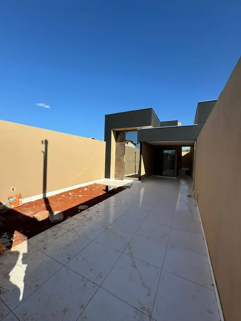 Foto 3 de Casa com 2 quartos à venda, 110m2 em Montes Claros - MG