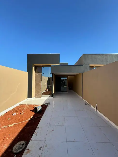 Foto 1 de Casa com 2 quartos à venda, 110m2 em Acácias, Montes Claros - MG