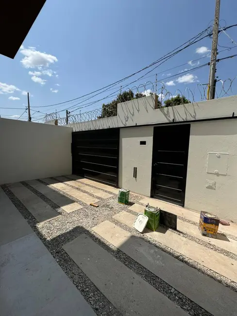 Foto 7 de Sobrado com 3 quartos à venda, 99m2 em Planalto, Montes Claros - MG