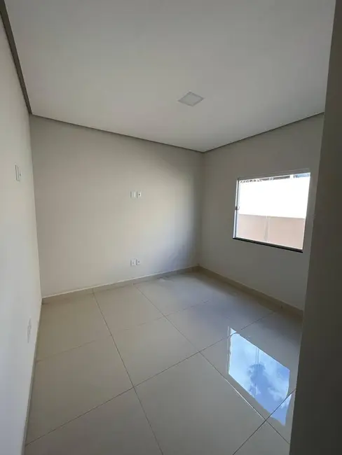 Foto 4 de Casa com 2 quartos à venda, 125m2 em Jardim Primavera, Montes Claros - MG