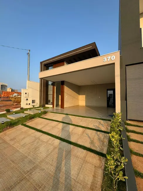 Foto 3 de Casa de Condomínio com 3 quartos à venda, 200m2 em Jardim Primavera, Montes Claros - MG