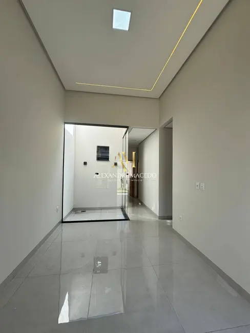 Foto 5 de Casa com 3 quartos à venda, 126m2 em Independência, Montes Claros - MG