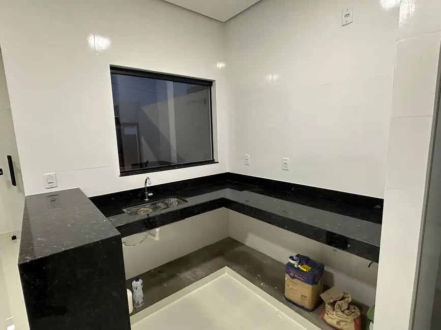 Foto 6 de Casa com 3 quartos à venda, 100m2 em Independência, Montes Claros - MG