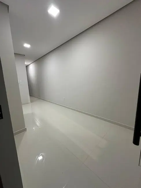 Foto 3 de Casa com 3 quartos à venda, 100m2 em Independência, Montes Claros - MG