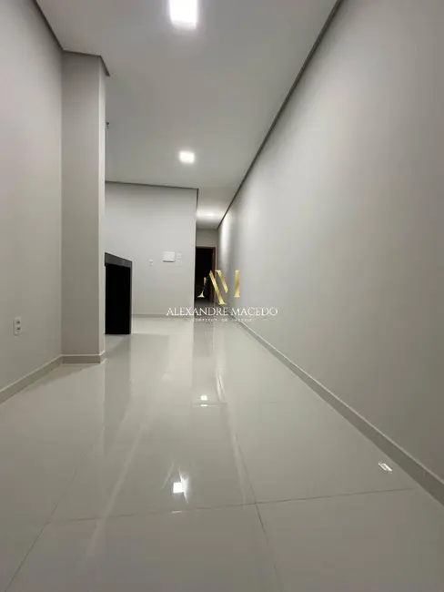 Casa com 3 quartos à venda, 100m2 em Independência, Montes Claros - MG - imagem 4 Foto 4 de Casa com 3 quartos à venda, 100m2 em Independência, Montes Claros - MG