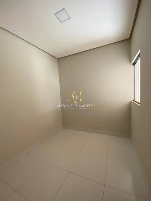 Foto 4 de Casa com 3 quartos à venda, 50m2 em Independência, Montes Claros - MG