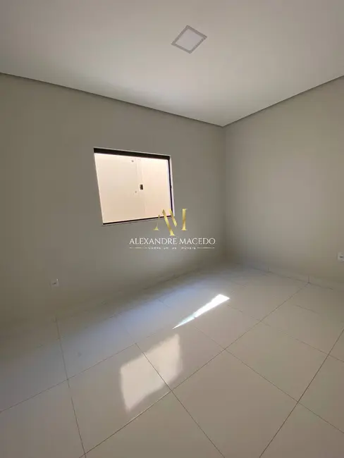 Foto 5 de Casa com 3 quartos à venda, 50m2 em Independência, Montes Claros - MG
