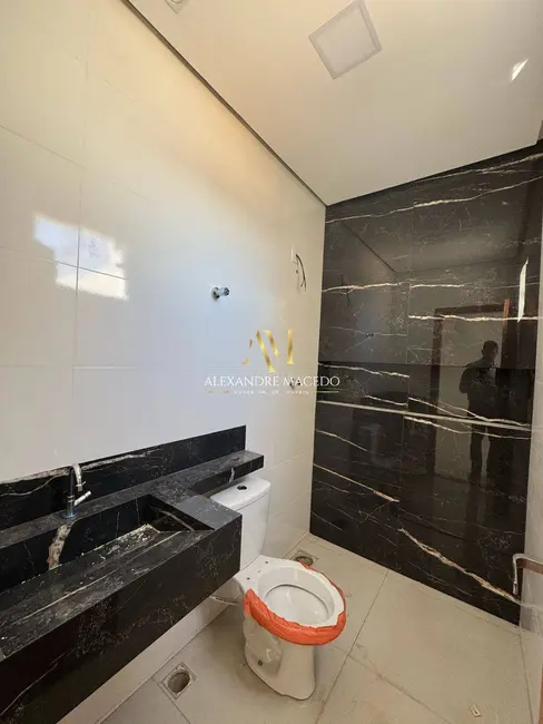 Casa com 3 quartos à venda, 60m2 em Montes Claros - MG - imagem 3 Foto 3 de Casa com 3 quartos à venda, 60m2 em Montes Claros - MG