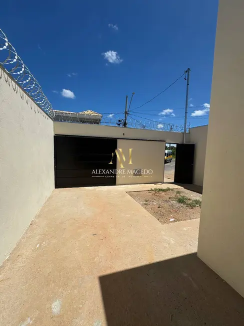 Foto 6 de Casa com 3 quartos à venda, 126m2 em Montes Claros - MG