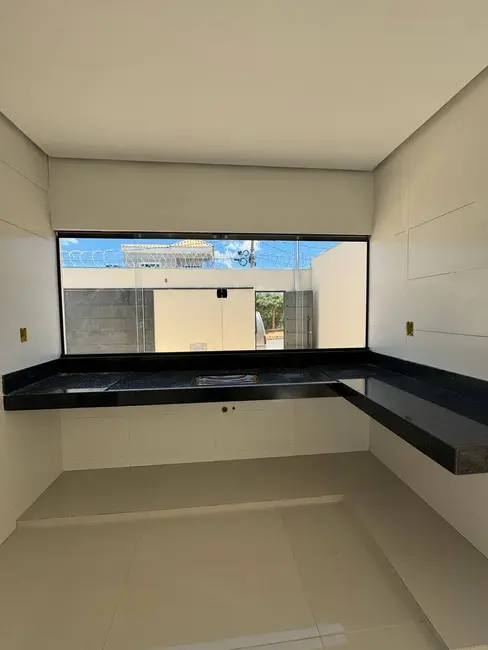 Casa com 3 quartos à venda, 126m2 em Montes Claros - MG - imagem 4 Foto 4 de Casa com 3 quartos à venda, 126m2 em Montes Claros - MG