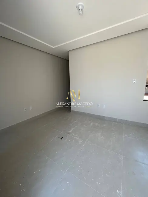 Foto 4 de Casa com 2 quartos à venda, 90m2 em Independência, Montes Claros - MG