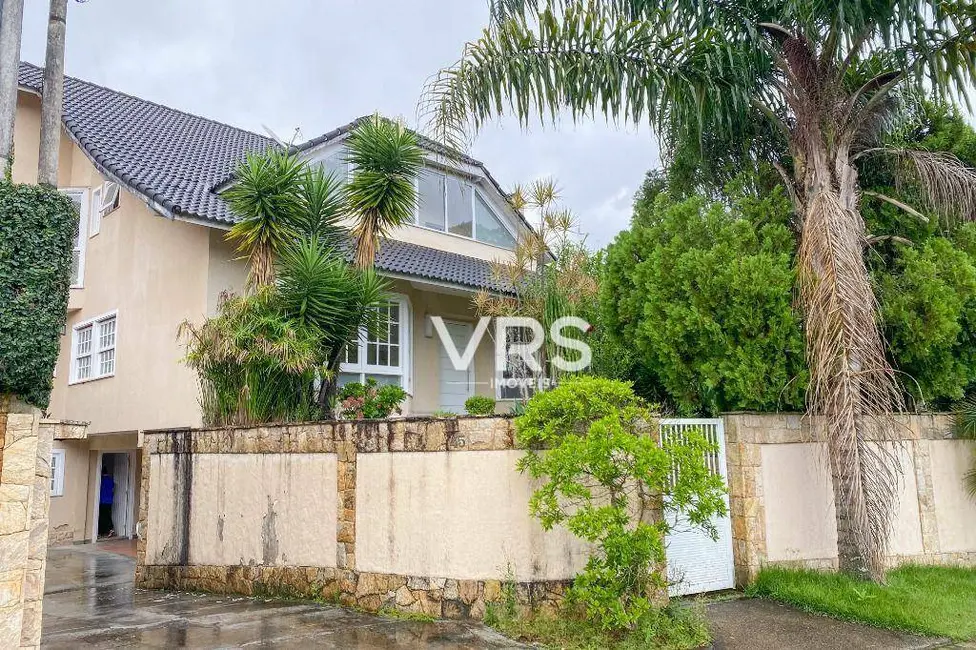 Foto 3 de Casa de Condomínio com 5 quartos à venda, 450m2 em Várzea, Teresopolis - RJ