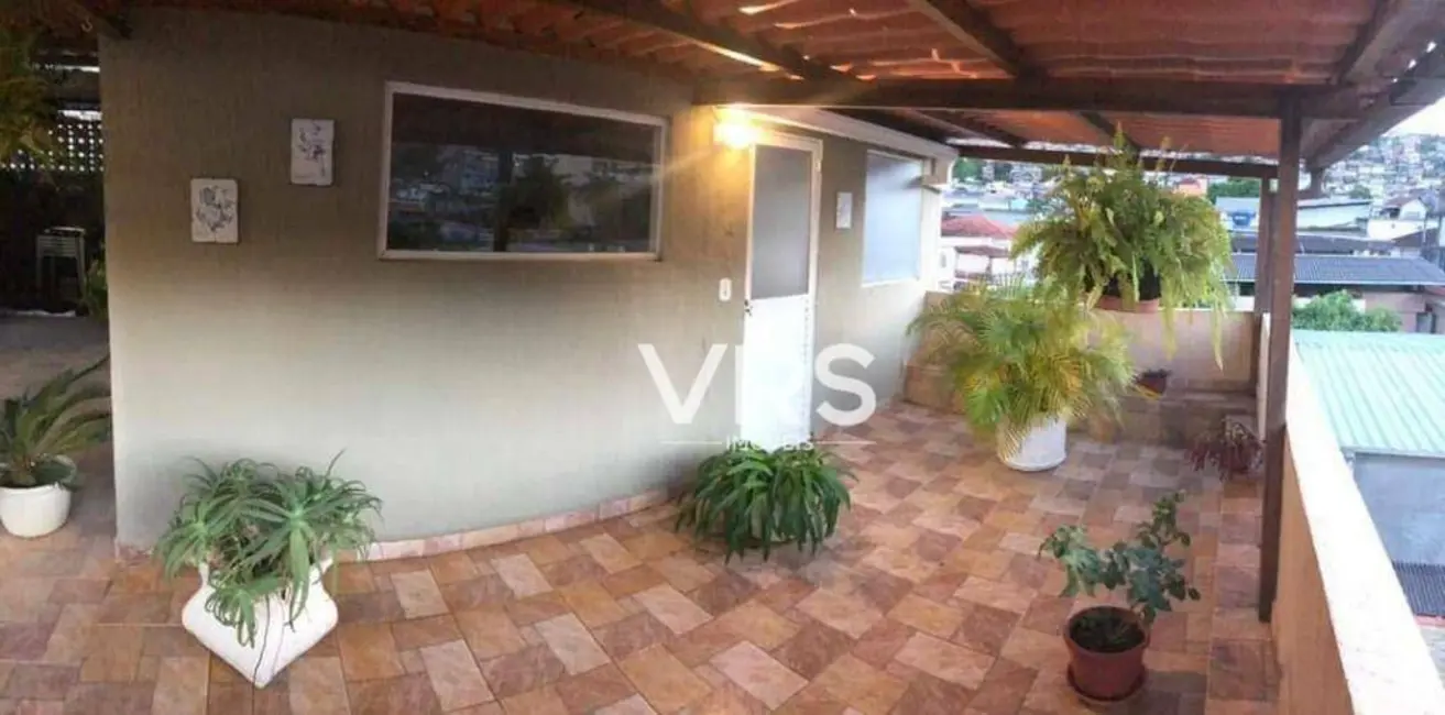 Foto 1 de Apartamento com 3 quartos à venda, 65m2 em São Pedro, Teresopolis - RJ