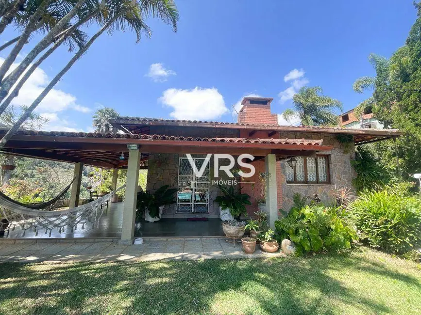 Foto 2 de Casa com 8 quartos à venda, 2343m2 em Pimenteiras, Teresopolis - RJ