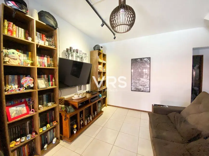 Foto 2 de Casa de Condomínio com 2 quartos à venda, 75m2 em Parque São Luiz, Teresopolis - RJ