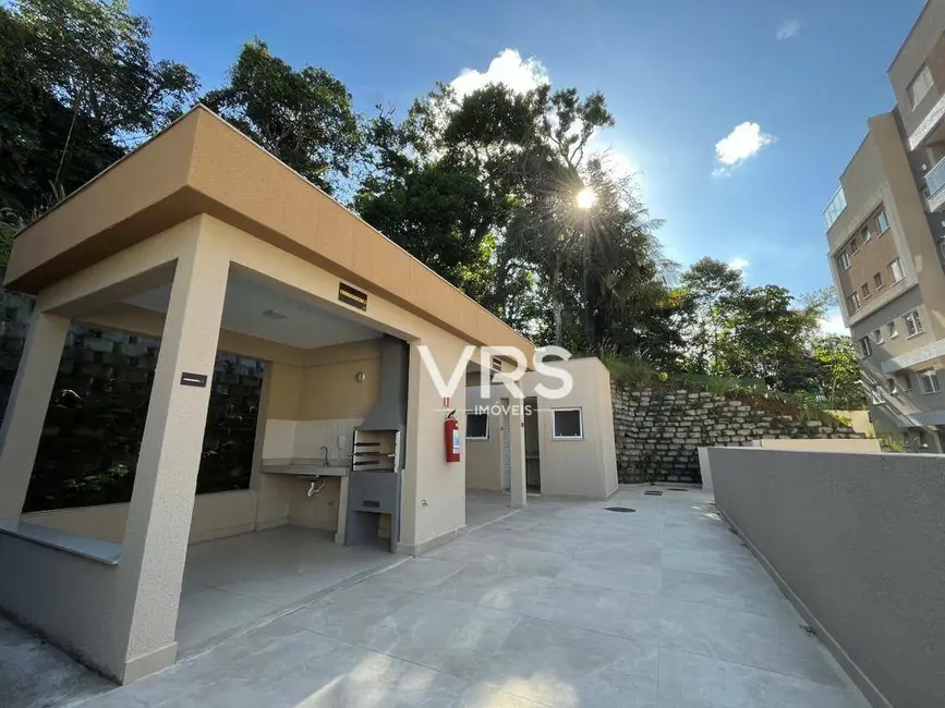 Foto 2 de Apartamento com 2 quartos à venda, 60m2 em Várzea, Teresopolis - RJ