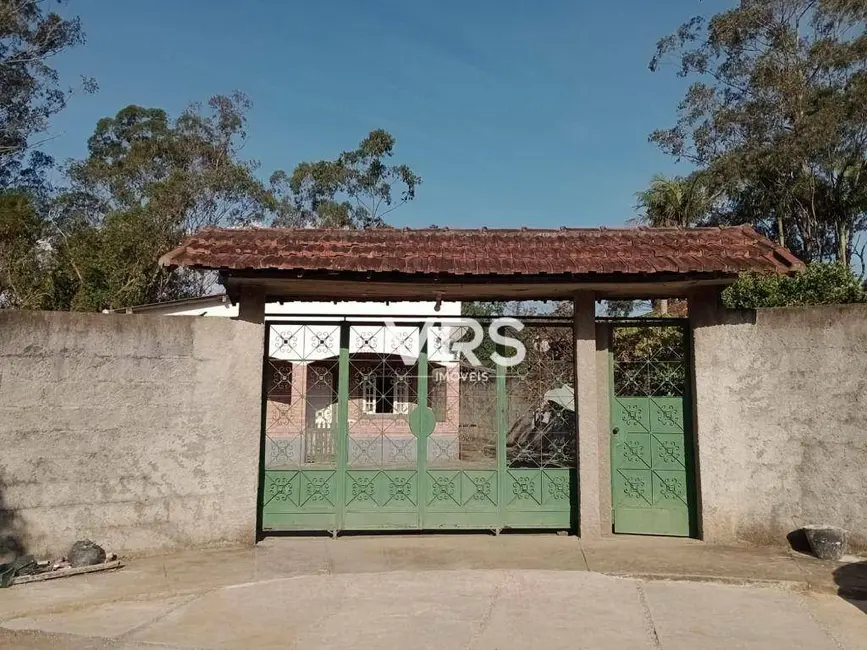 Casa com 2 quartos à venda, 700m2 em Pimenteiras, Teresopolis - RJ - imagem 2 Foto 2 de Casa com 2 quartos à venda, 700m2 em Pimenteiras, Teresopolis - RJ