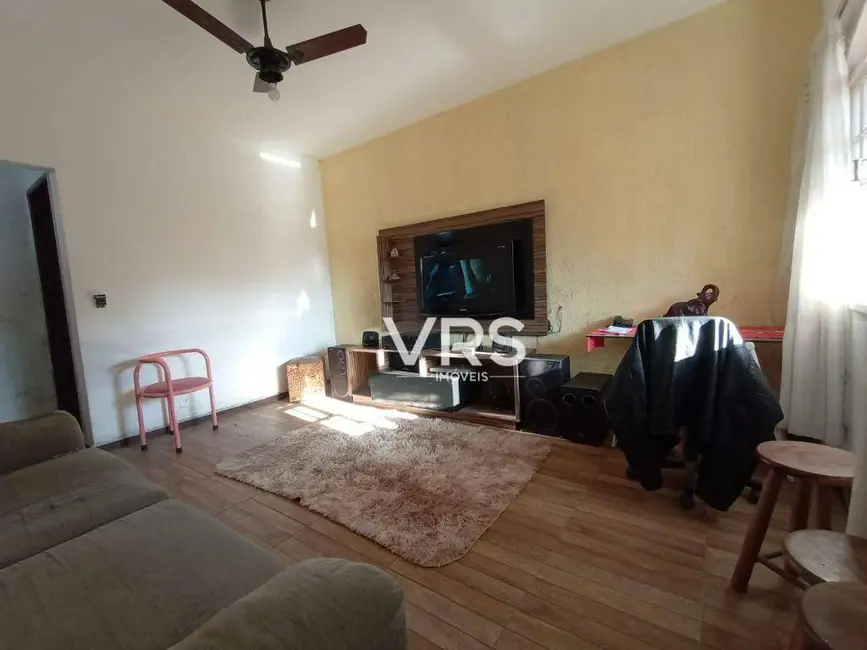 Casa com 2 quartos à venda, 700m2 em Pimenteiras, Teresopolis - RJ - imagem 3 Foto 3 de Casa com 2 quartos à venda, 700m2 em Pimenteiras, Teresopolis - RJ