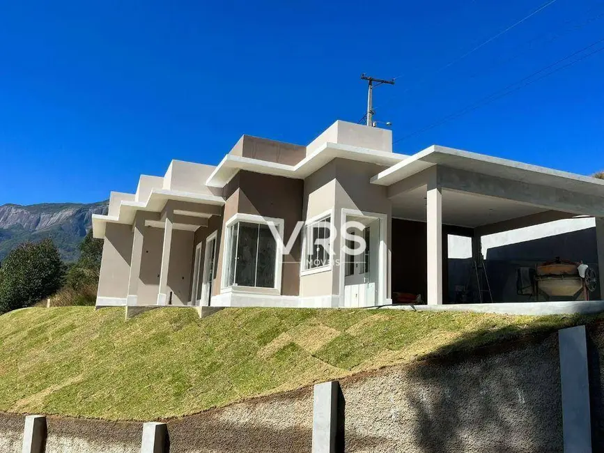 Foto 2 de Casa com 3 quartos à venda, 301m2 em Bonsucesso, Teresopolis - RJ
