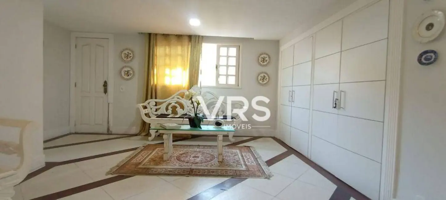 Foto 3 de Casa de Condomínio com 4 quartos à venda, 1365m2 em Albuquerque, Teresopolis - RJ