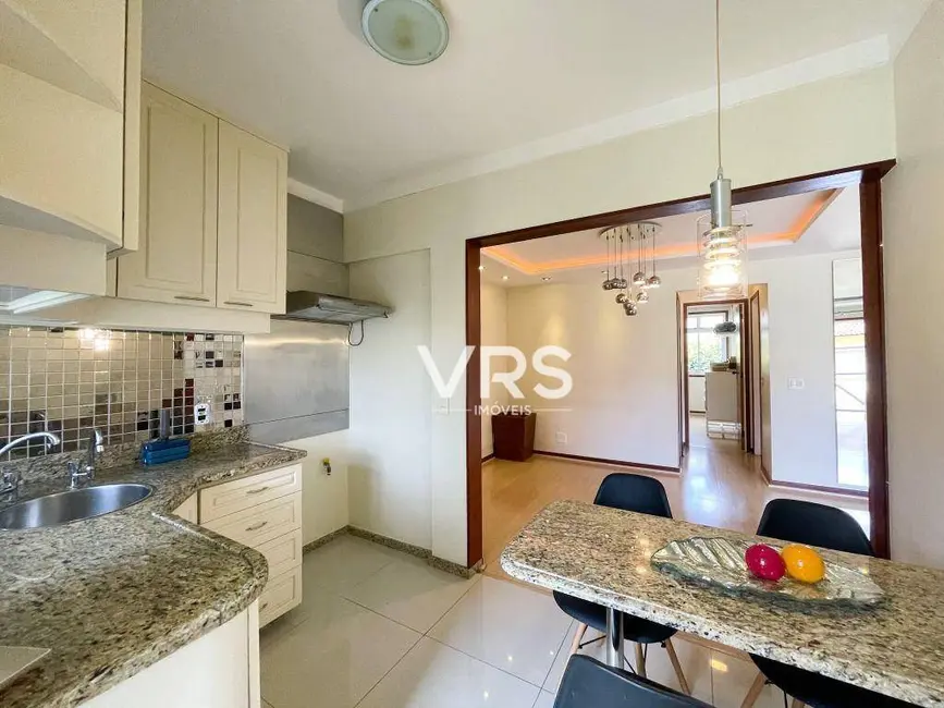 Apartamento com 2 quartos à venda, 80m2 em Várzea, Teresopolis - RJ - imagem 7 Foto 7 de Apartamento com 2 quartos à venda, 80m2 em Várzea, Teresopolis - RJ