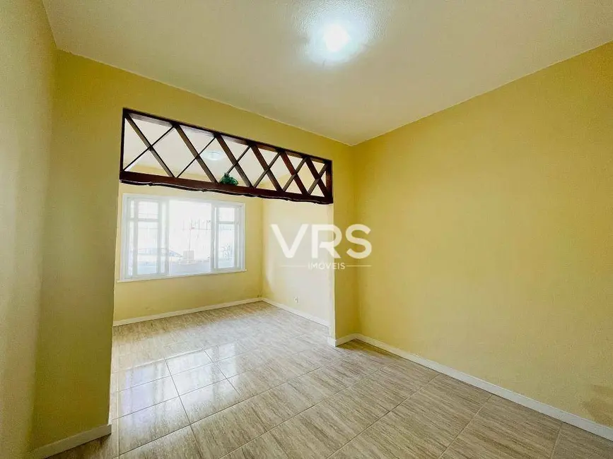 Foto 2 de Apartamento com 1 quarto à venda, 24m2 em Agriões, Teresopolis - RJ